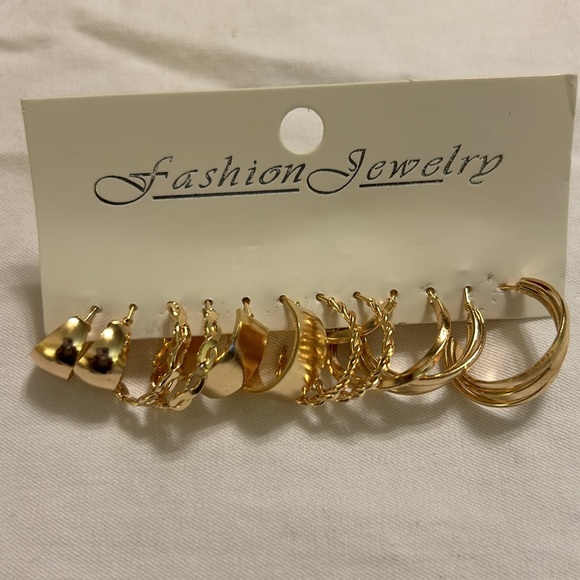 NWT, 1 “ golden hoops, set of 6 pairs, see pics - Picture 3 of 5